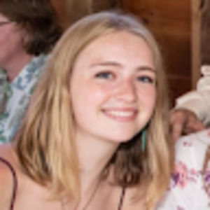 Meet your Posher, Isadora